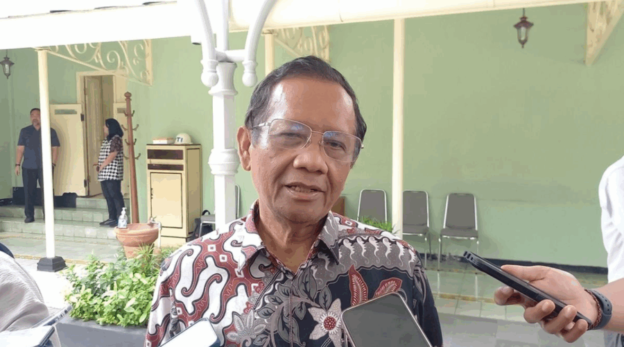 Mahfud MD Ungkap Cucunya Terkena Keracunan dalam Program MBG